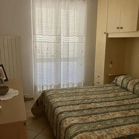 Bilocale Con Ampio Terrazzo, Loano